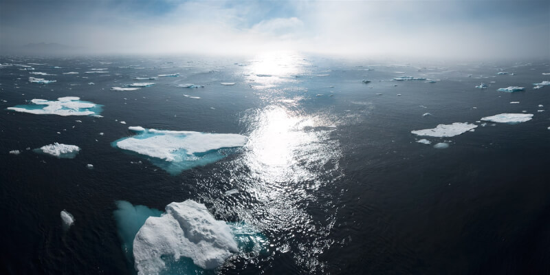科學家表示，無論人類如何努力減少導致全球暖化的碳污染，北冰洋冰蓋最快將在2030年代的夏季消失，比預期中提早了10年。（圖取自Unsplash圖庫）