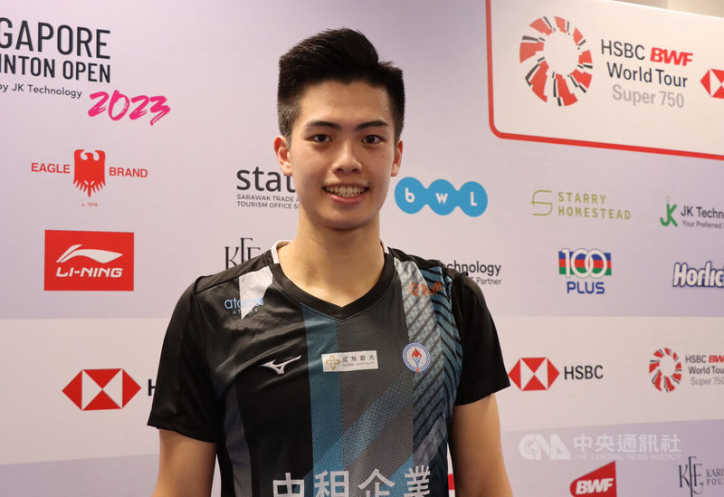 台灣好手李佳豪8日直落二擊敗印度名將斯里坎特(Kidambi Srikanth),闖進8強,他賽後受訪表示,很開心能跟世界好手對抗。中央社記者侯姿瑩新加坡攝 112年6月8日