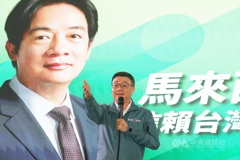 馬來西亞及寮國信賴台灣之友會24日成立，前民進黨主席卓榮泰致詞說，這次總統大選有3項重大意義，分別是台灣命運的關鍵、延續本土政權與小英的執政價值。中央社記者黃自強吉隆坡攝  112年6月24日