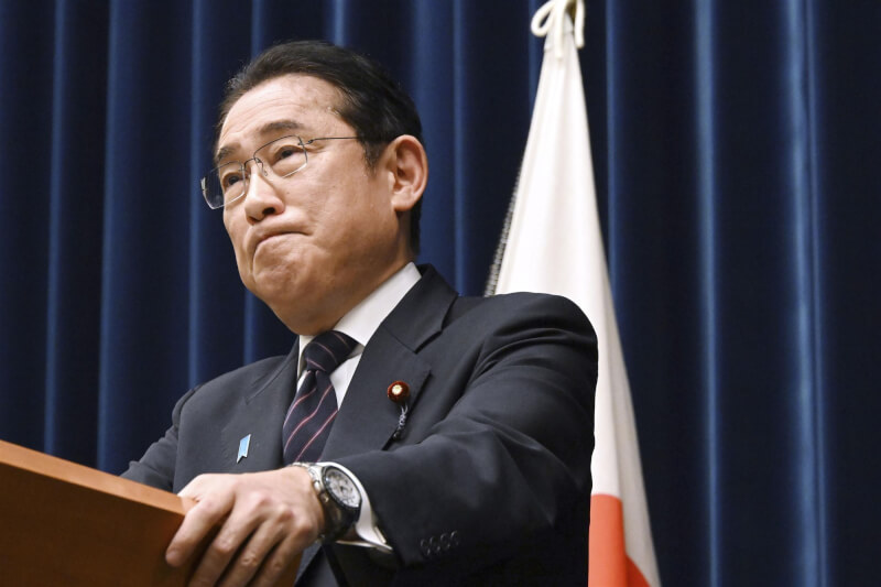 日本最新民調顯示，首相岸田文雄（圖）內閣支持率降至41%。（共同社）