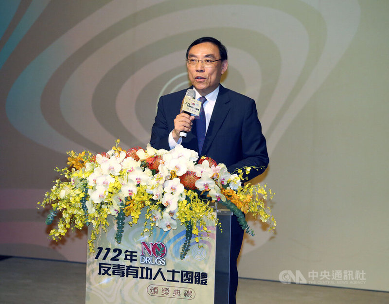 法務部26日在國家圖書館演講廳舉行「112年反毒有功人士團體頒獎典禮」,法務部長蔡清祥致詞表示,相關人員的付出與參與,展現政府打擊毒品,溯源斷根的決心,及信守強化社會安全體系,建構無毒家園的承諾。中央社記者郭日曉攝 112年6月26日