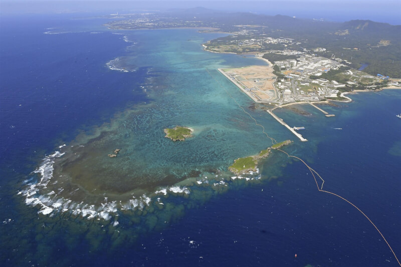 BBC報導，中共領導人習近平近期提及沖繩與福建的歷史，觸動中日敏感神經。圖為沖繩海岸空拍照。（共同社）