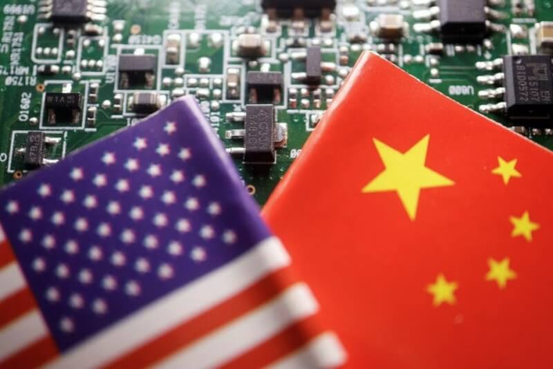 消息人士說，拜登政府正在考慮對中國出口AI晶片實施新限制。（路透社）