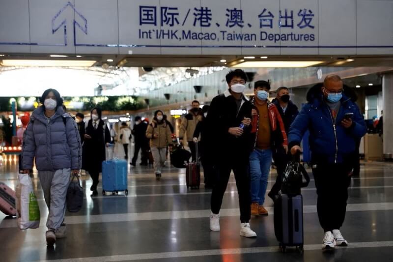 華爾街日報報導,中國近年淨遷出人口再度回升,人才流失成為中國未來發展隱憂。圖為北京首都機場。(路透社)