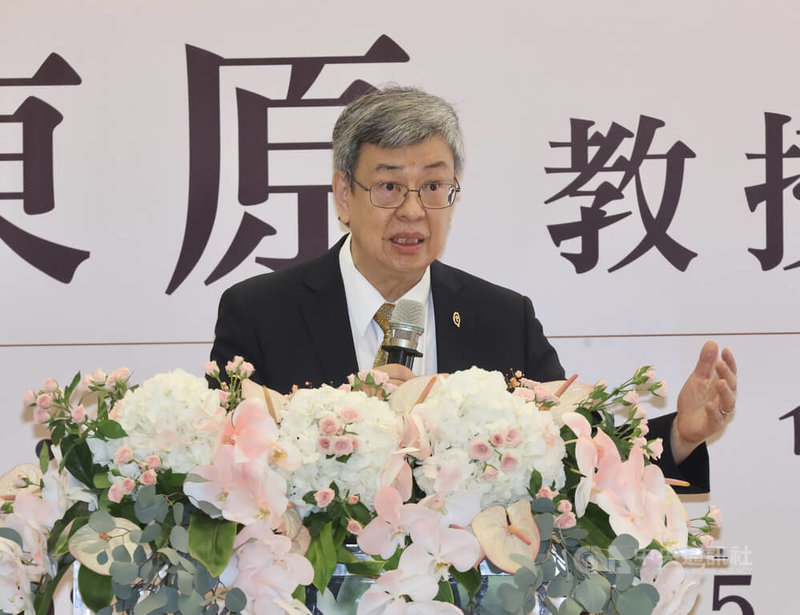 前台大醫院院長戴東原辭世,台大醫院9日上午在台大醫學院大廳舉辦追思會,行政院長陳建仁(圖)出席致詞。中央社記者張皓安攝 112年7月9日