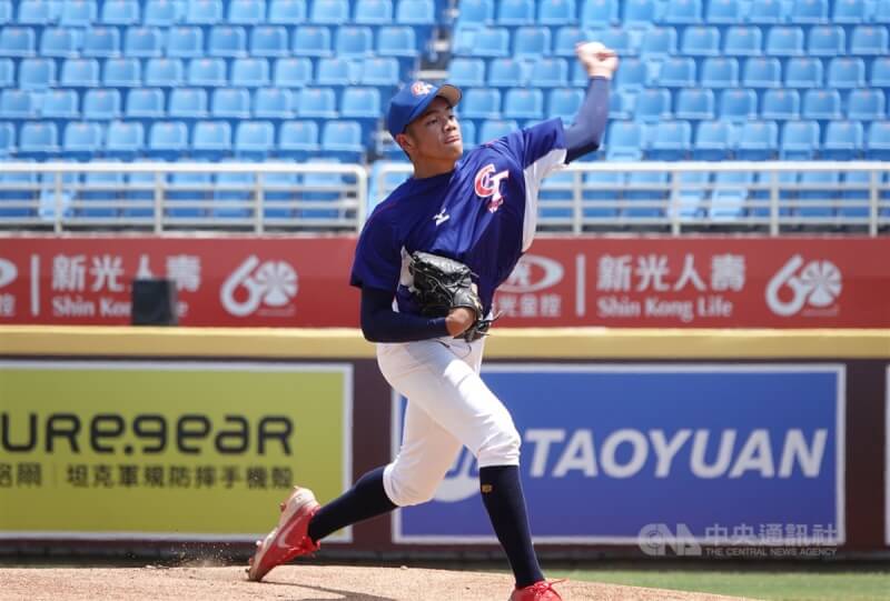 U18世界盃棒球賽將於8月31日開打，圖為投手林維恩。（中央社檔案照片）