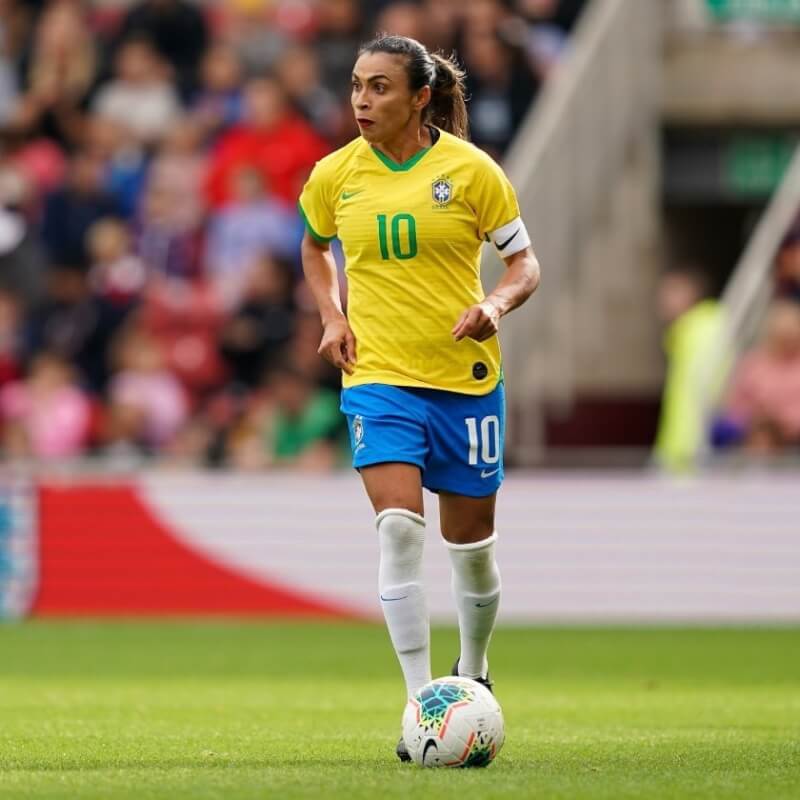 現年37歲的巴西足球女王馬塔，正試圖帶領巴西國家隊在2023年女子世界盃足球賽贏得冠軍。（圖取自facebook.com/martavsilva10）