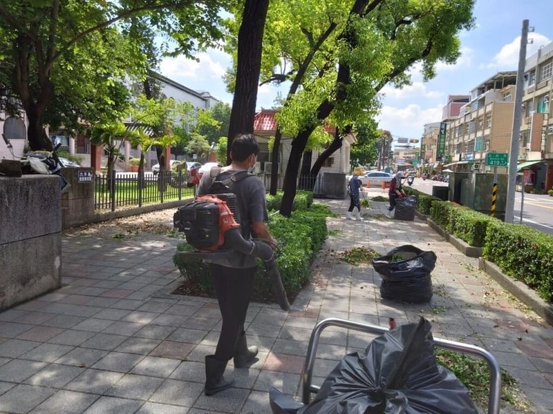 中央氣象局24日晚間發布颱風杜蘇芮海上颱風警報，高雄市政府教育局要求各學校動員加強防災整備、宣導作業。（高雄市教育局提供）中央社記者林巧璉傳真  112年7月25日