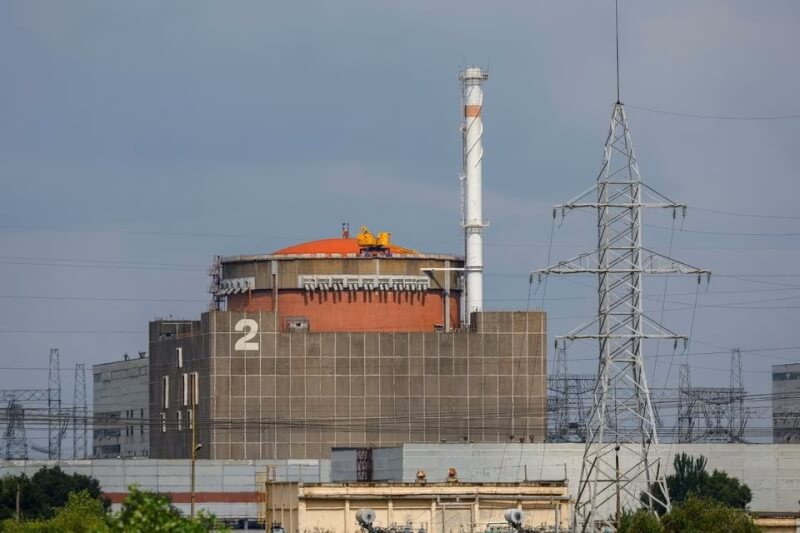 烏克蘭南部的札波羅熱核電廠（圖）自2022年3月起便被俄羅斯控制，廠中6座反應爐已停機。（路透社）