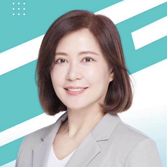 台灣民眾黨中央委員會26日通過區域立委提名，徵召金門縣議會副議長歐陽儀雄的妻子尚文凱（圖）參選金門縣選區。（圖取自尚文凱臉書facebook.com）