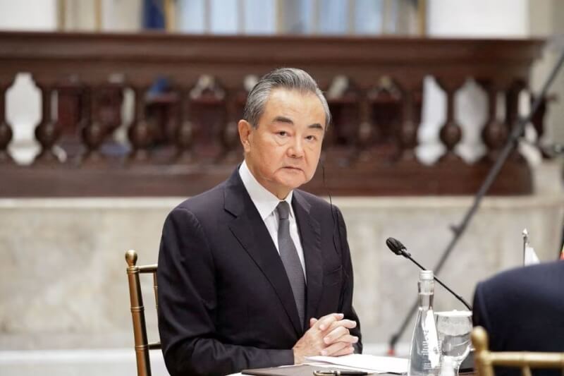 中國全國人大常委會26日宣布王毅回任外交部長。（路透社）
