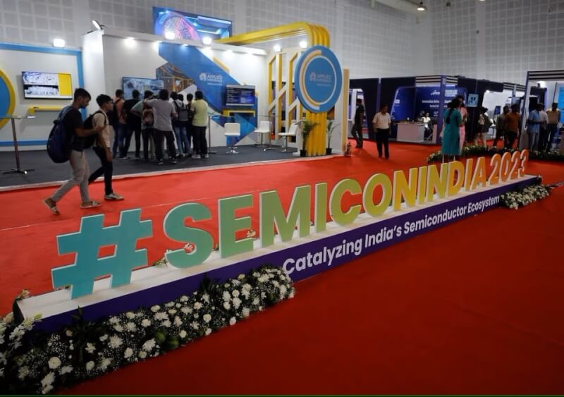 美國晶片製造商超微公司28日宣布未來5年將在印度投資約4億美元。圖為在印度舉辦的印度半導體會議。（路透社）