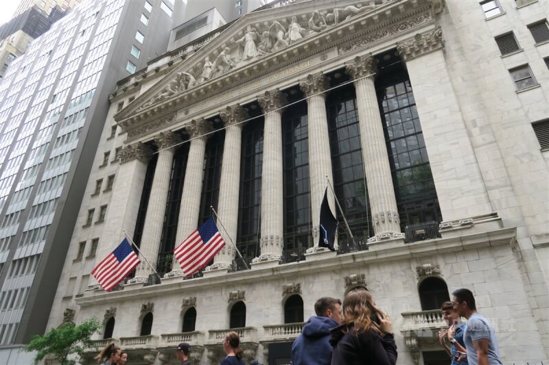 圖為紐約證券交易所外觀。（中央社檔案照片）