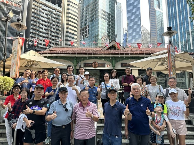 新加坡金門會館12日舉辦「歷史散步」活動，帶領民眾穿梭星國歷史街區，走訪金門社群在當地的足跡。（金門會館提供） 中央社記者侯姿瑩新加坡傳真  112年8月14日