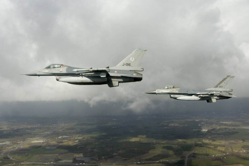 俄羅斯轟炸機14日早晨飛近北約空防區，隨即遭到丹麥空軍攔截，荷蘭也出動軍機巡防。圖為荷蘭F-16戰機。（圖取自荷蘭空軍網頁defensie.nl）