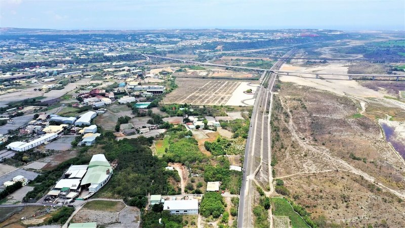 台中市政府15日在市政會議中通過「神岡豐洲科技工業園區2期地上物拆遷補償自治條例」草案，將於9月提送市議會審議。圖為豐洲2期開發範圍。（台中市政府提供）中央社記者郝雪卿傳真  112年8月15日