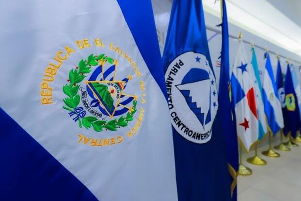 中美洲議會21日強行通過尼加拉瓜黨團提出的「排台納中」案，台灣決定自即日起正式退出。（圖取自facebook.com/parlacen）