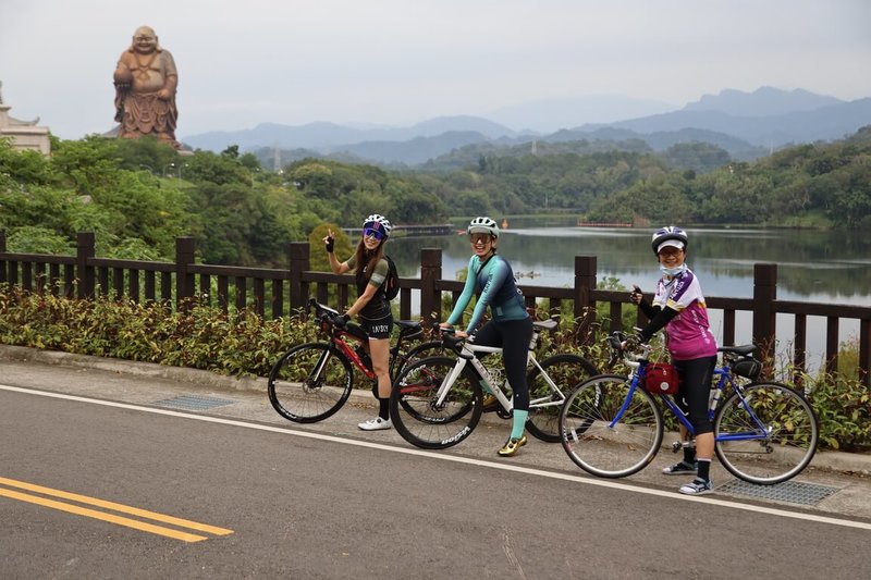 交通部觀光局參山國家風景區管理處10月將在獅頭山轄區舉辦單車嘉年華，規劃推出3條路線，號召車友一同享受竹苗地區湖光山色，8月25日起開放報名。（參山國家風景區管理處提供）中央社記者管瑞平傳真  112年8月23日