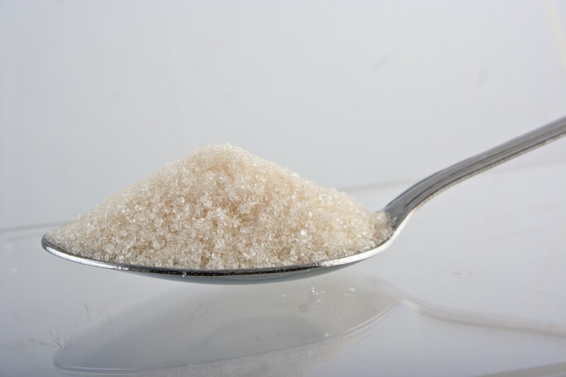 印度擬禁止糖出口可能推升市場價格，台糖表示，民生用小包裝糖價將持續凍漲。（示意圖／圖取自Pixabay圖庫）