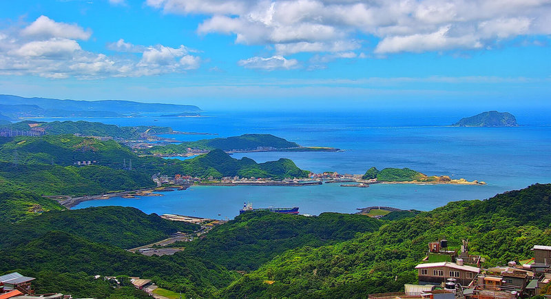 新北市觀旅局1日宣布啟用九份即時影像系統,提供民眾24小時不間斷瀏覽山城聚落美景、遠方的基隆嶼及濱海公路深澳漁港等,人在遠端也能感受九份山城魅力。(新北市觀旅局提供)中央社記者黃旭昇新北市傳真 112年9月1日