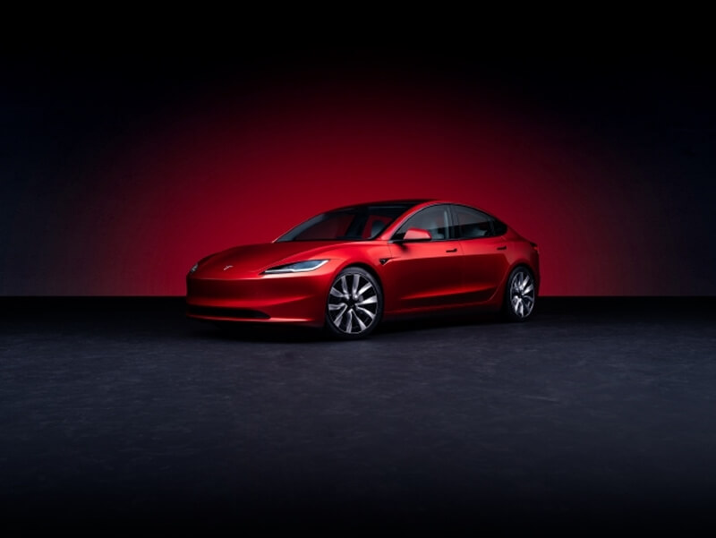 特斯拉小改款Model 3電動轎車1日在中國上市。（圖取自weibo.com/teslaofficial）