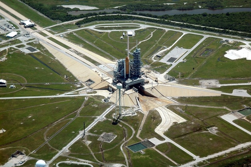 圖為NASA在佛羅里達州的甘迺迪太空中心。（圖取自維基百科，版權屬公有領域）