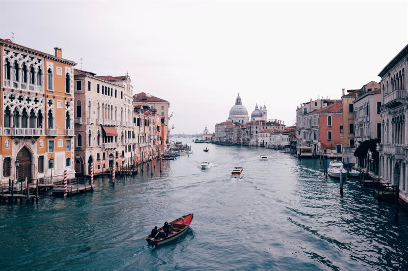 圖為威尼斯市景。（圖取自Unsplash圖庫）