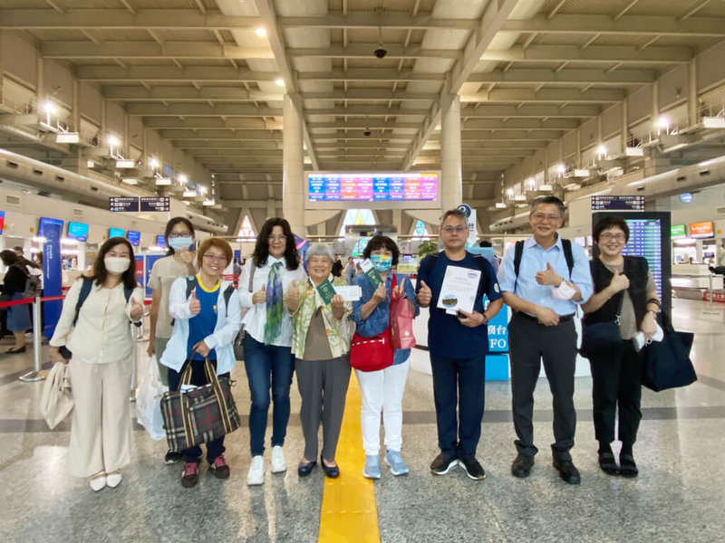 為讓外國旅客深入體驗屏東，持續推動海外行銷，屏東縣政府11日率旅遊業者赴日本東京舉辦觀光旅遊推介會，盼觀光人潮再創高峰。（屏東縣政府提供）中央社記者李卉婷傳真  112年9月11日