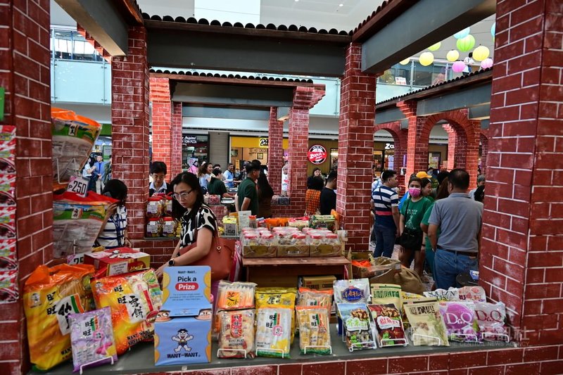 經濟部國際貿易局和外貿協會合辦的「台灣美食之旅」15日在馬尼拉登場，將進行到17日。中央社記者陳妍君馬尼拉攝  112年9月15日