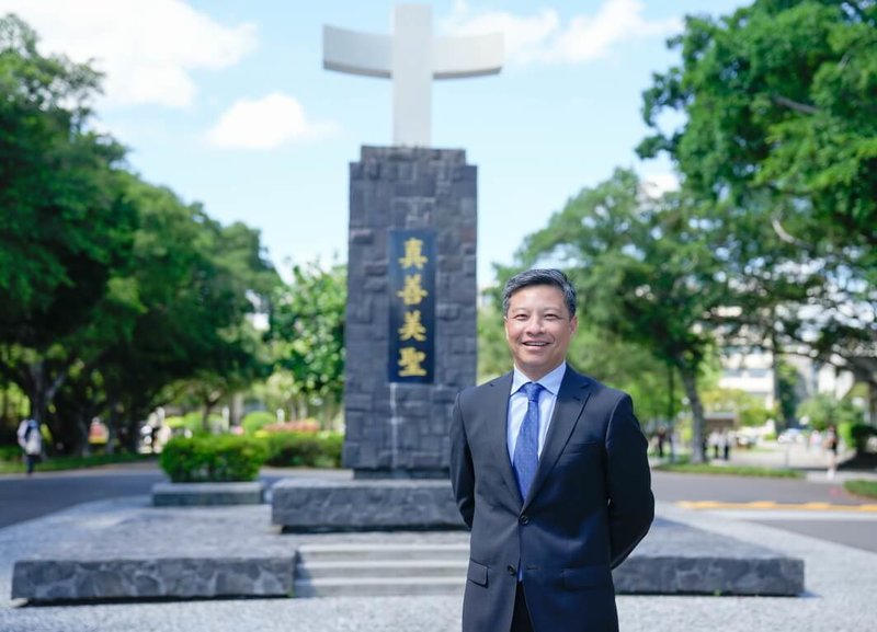 輔仁大學新任校長遴選結果21日出爐，澳洲西雪梨大學副校長藍易振將接任，輔大表示，藍易振協助台灣高等教育在澳洲發光發熱的成就有目共睹，符合天主教精神與使命，因而圈選。（輔仁大學提供）中央社記者黃旭昇新北傳真  112年9月22日