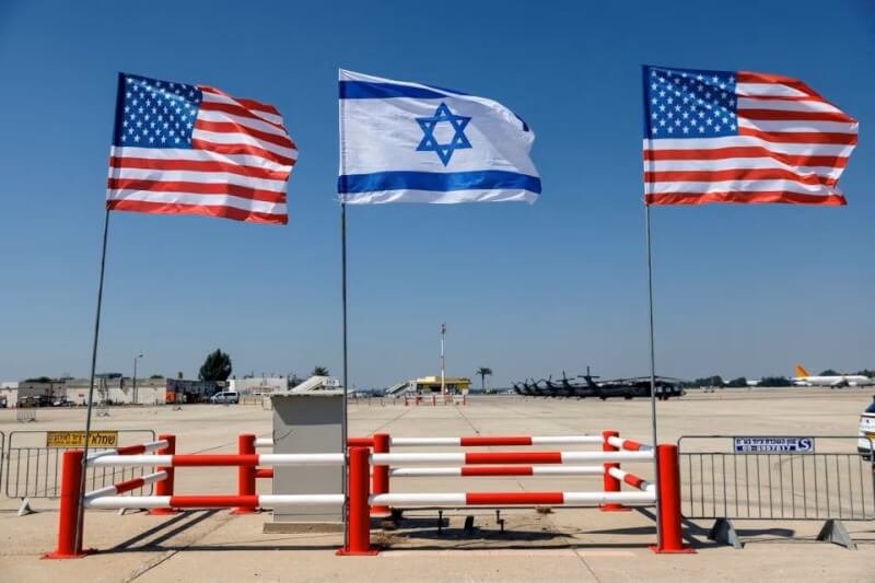 圖為以色列和美國國旗。（示意圖／路透社）