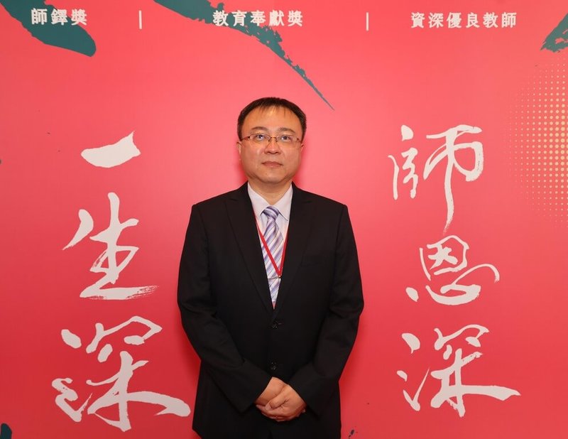 台南市金城國中校長蔡明昌在歷任服務學校期間,推廣技藝教育、品德教育,同時投入中介教育,輔導中輟生,獲師鐸獎肯定。(教育部提供)中央社記者許秩維傳真 112年9月25日