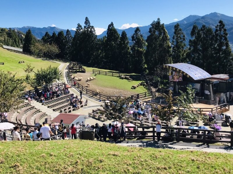 中秋節連假首日，南投縣合歡山、清境農場（圖）、日月潭、溪頭遊客不多，清境農場29日表示，國民賓館連假前2晚住房率約8成。（清境農場提供）中央社記者蕭博陽南投縣傳真  112年9月29日