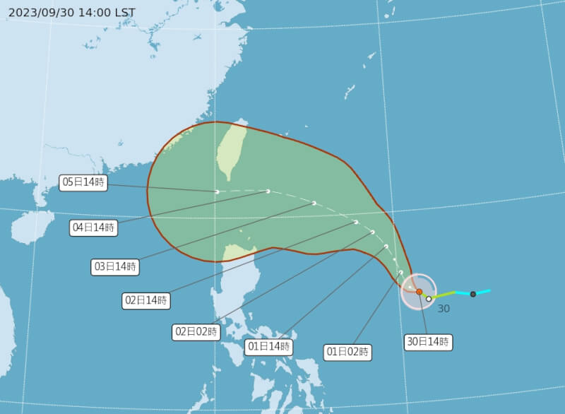 中央氣象署預報員趙竑表示，颱風小犬距離台灣約1300公里，未來行徑方向是北北西轉西北前進，預計10月3日後冷空氣減弱，小犬會轉為向西前進。（圖取自中央氣象署網頁cwa.gov.tw）