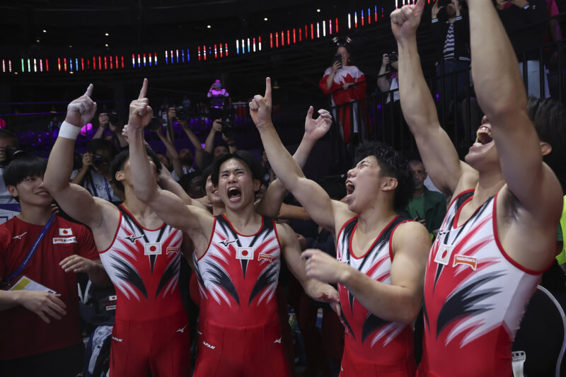日本男子體操隊3日拿下世錦賽團體賽金牌。（美聯社）