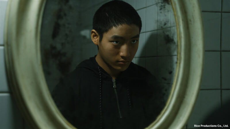 電影「少男少女」導演許立達透露,主角之一胡語恆劇中的剃頭戲是選角後才加入,意外激發胡語恆「戲胞」。圖為少男少女劇照。(釜山影展提供)中央社記者廖禹揚釜山傳真 112年10月9日