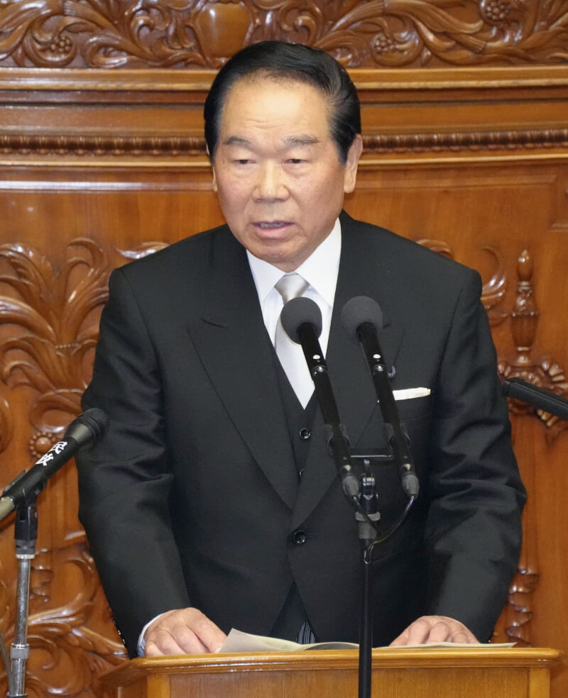 日本眾議院全體會議20日同意議長細田博之辭職，並選出自民黨籍的前財務大臣額賀福志郎（圖）接任。（共同社）