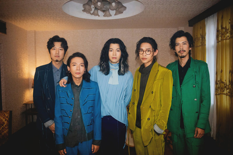 樂團麋先生推出新歌「都是浪漫害的」,唱出愛情中又痛又快樂的心情,希望新作品能陪伴聽眾哭泣和宣洩出情緒,同時把孤單跟寂寞的感覺放進歌曲裡唱出來。(相信音樂提供)中央社記者王心妤傳真 112年10月25日