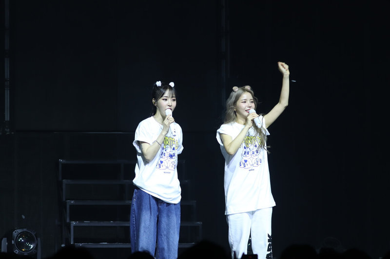 韓團MAMAMOO成員頌樂（右）、玟星（左）組成的分隊MAMAMOO+宣布將4度來台，訂於12月16日在高雄流行音樂中心開唱。（遠雄創藝提供）中央社記者王心妤傳真  112年10月31日