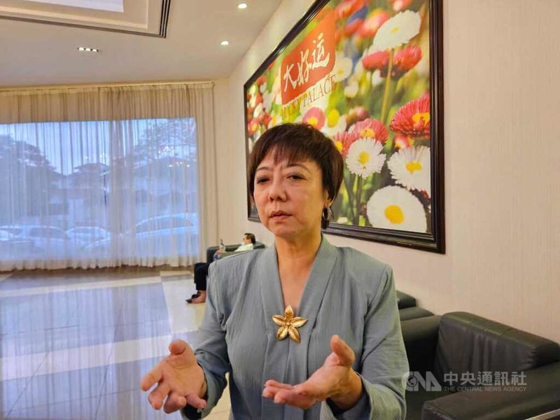 馬來西亞森美蘭州行政議員陳麗群指出，森美蘭州位於馬來西亞半島西海岸，地理景觀與城鎮風貌與台灣相似，盼引進台灣九份的地方創生經驗，將蜈蚣山打造成大馬版九份。中央社記者黃自強吉隆坡攝  112年11月2日