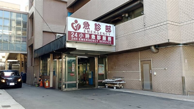 高雄市某國中校外活動，師生及領隊2日晚間在桃園大溪活魚餐廳用餐後南下苗栗住宿，深夜陸續因上吐下瀉就醫，苗栗縣衛生局表示，接獲醫院通報後以疑似食物中毒處置，已安排採檢調查。（民眾提供）中央社記者管瑞平傳真 112年11月3日