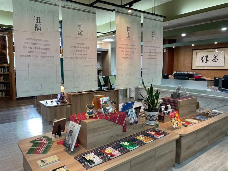 教育部22日揭曉112年度績優圖書館,台中市豐原高商建置現代化圖書館,並透過校際資源共享,提供更多樣化閱讀資源,激發學生閱讀興趣,獲得表揚。(教育部提供)中央社記者陳至中台北傳真 112年11月22日
