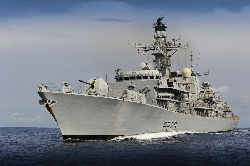 英國海軍「蘭卡斯特」巡防艦在中東地區執行Operation Kipion巡防任務，協助維護區域安全。（英國國防部提供）中央社記者陳韻聿倫敦傳真  112年12月19日