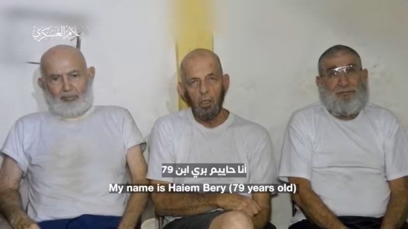 巴勒斯坦武裝組織哈瑪斯18日公布影片，顯示3名以色列人質要求獲釋。（Hamas Military Wing/Handout via 路透社）