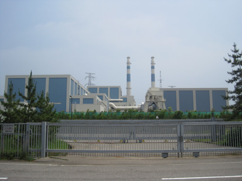 日本石川县志贺核能发电厂。（图取自维基共享资源；作者Hirorinmasa，CC BY-SA 3.0）