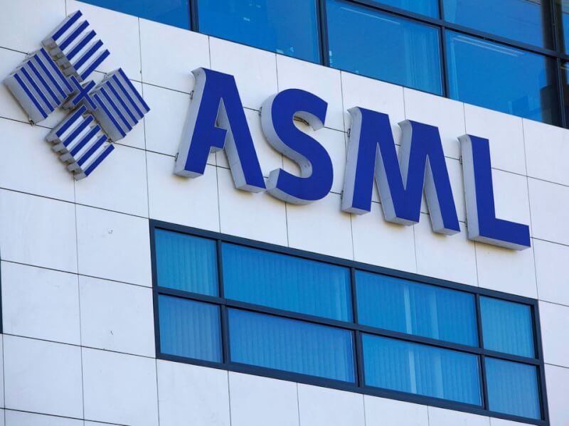 荷蘭政府已撤銷艾司摩爾（ASML）部分運送晶片製造設備到中國的出口許可。（路透社）