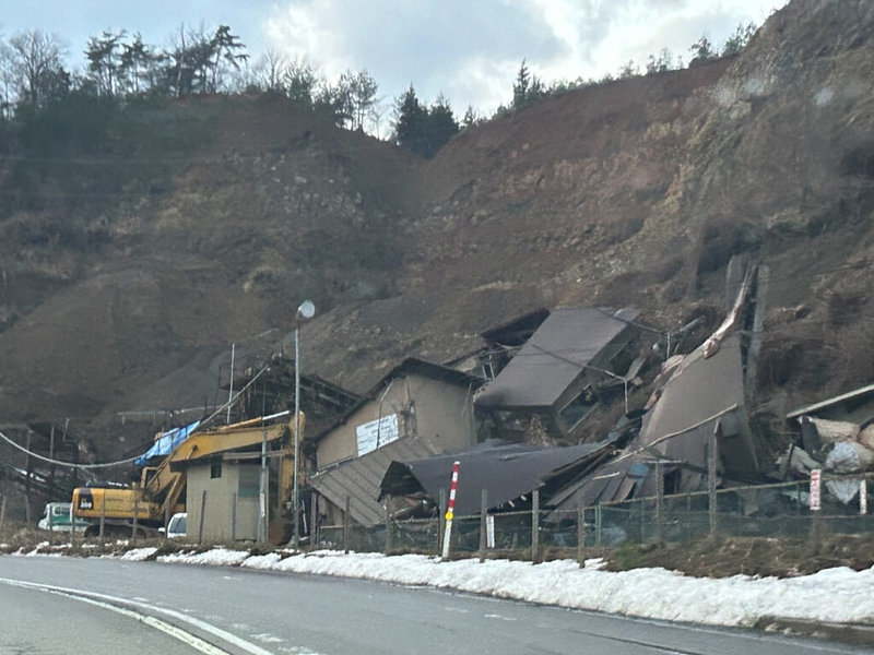 日本能登半島元旦發生強震，重災區珠洲市房屋毀損嚴重。（台灣災難醫療隊發展協會提供）中央社記者戴雅真金澤傳真 113年1月5日