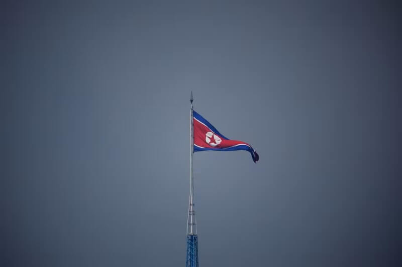 圖為北韓國旗。（路透社）