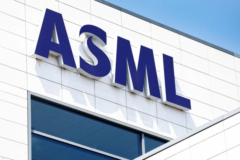 圖為ASML位於荷蘭費爾德霍芬的總部外觀。（路透社）