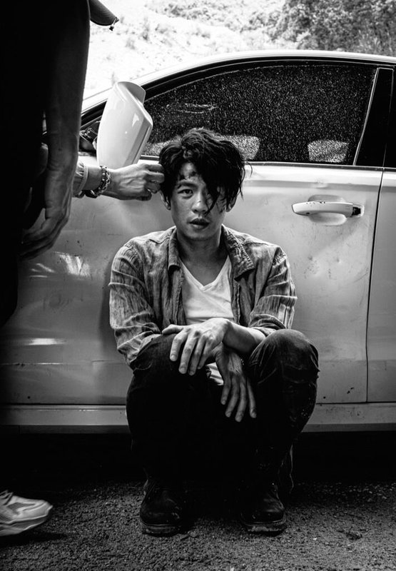 演員李鴻其(圖)為呈現電影「拯救嫌疑人」拳拳到肉的寫實動作風格,連同成家班一同特訓,該片26日將在台灣正式上映。(原創娛樂提供)中央社記者葉冠吟傳真 113年1月14日